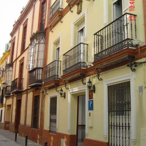 Hostales baratos en Sevilla con Hostal Paco's